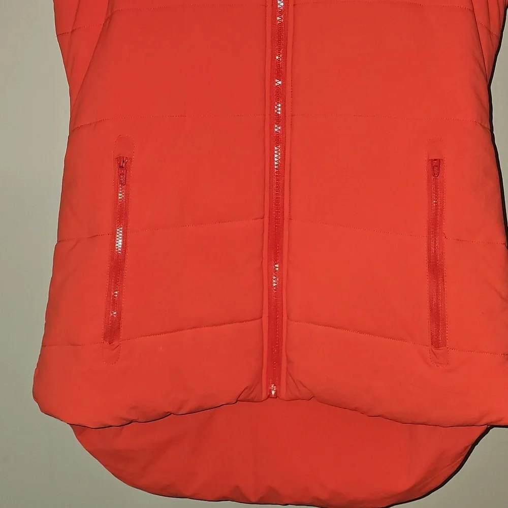 GYMSHARK Womens Gorgeous Winter Vest. Sz Medium, Like New Condition!!